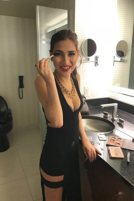 Olivia Nova sex star picture