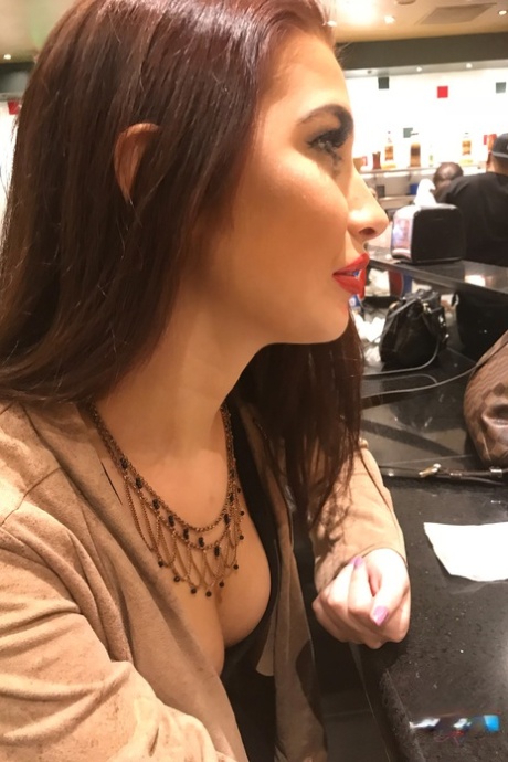 Olivia Nova star high quality pics