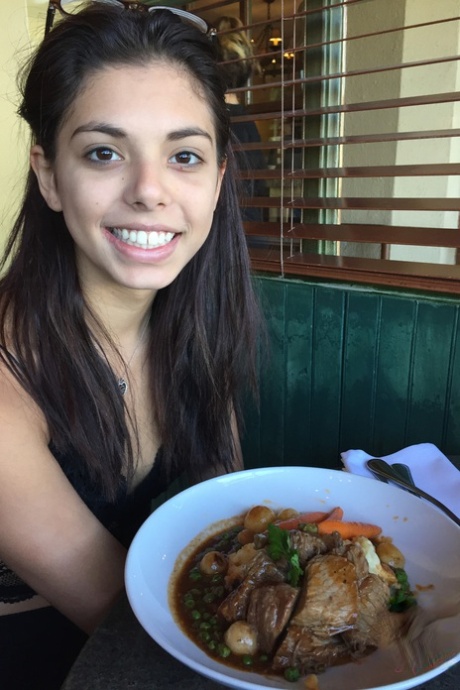 brasilianischer Teenager schöne nackten archiv