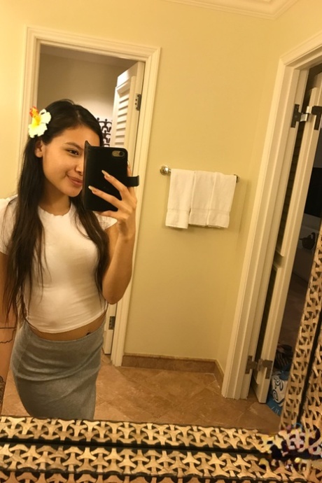 asian girlfriend hot sex images