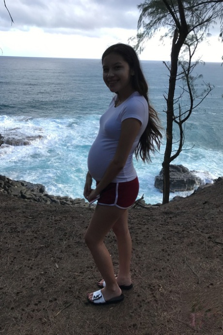 pregnant teen free sex photo