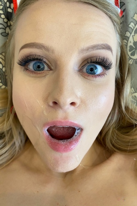 petite facial sexy nude pic