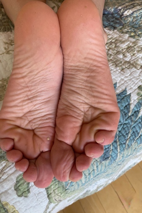 pies morenos hd desnudo imágenes