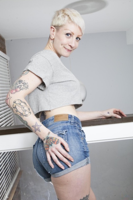 piccole tette amatoriali sexy hd foto