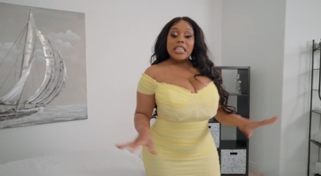黒檀のBBW ホット裸 画像