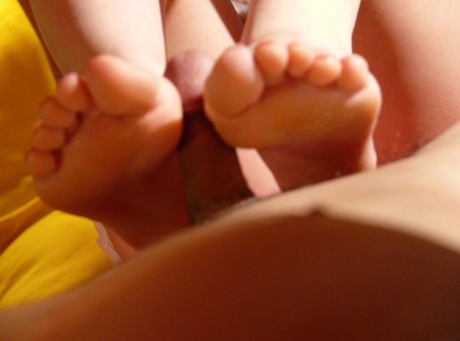 azjatycki footjob najlepiej nago fotka