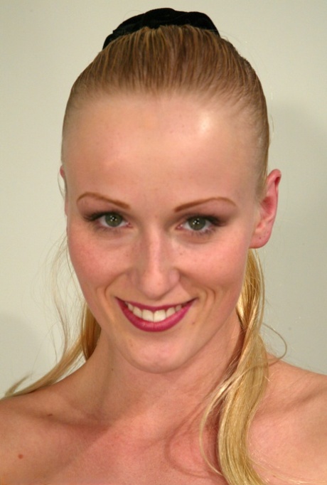 Sharon Wild model free galleries