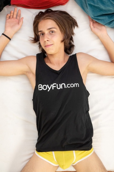 ragazzo bellissimo perfetto img