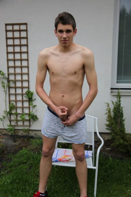 gay outdoor top pictures