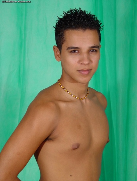 cute gay free nude picture