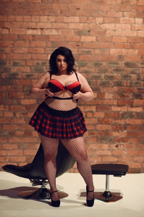 bbw legs naked archive