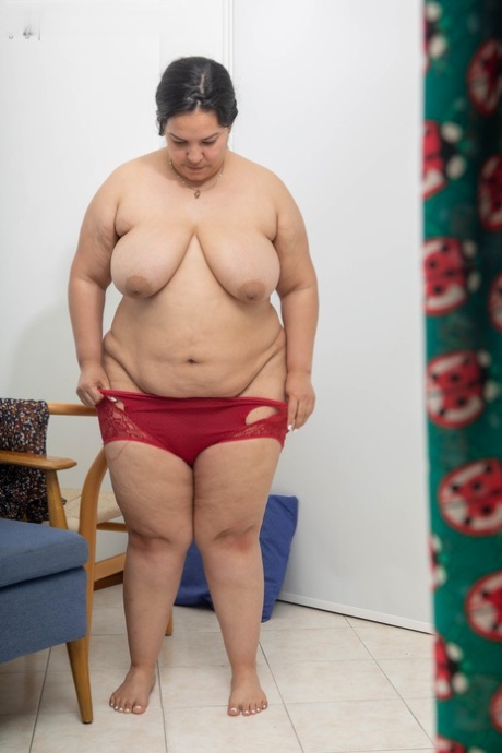 ぽっちゃり熟女 ポルノ 画像