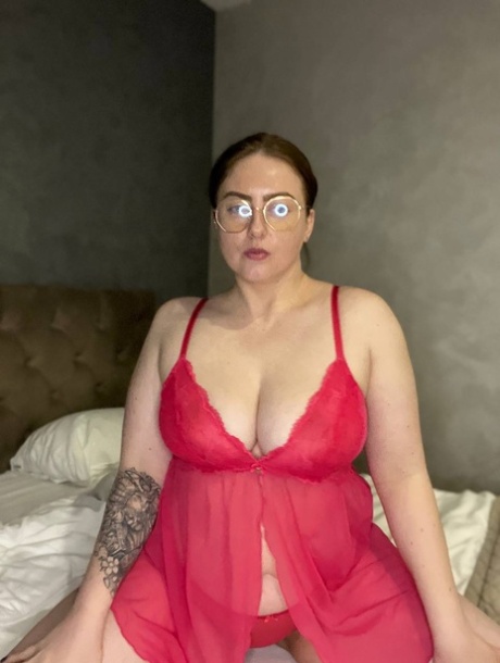 lunettes potelées nu pornographique photos