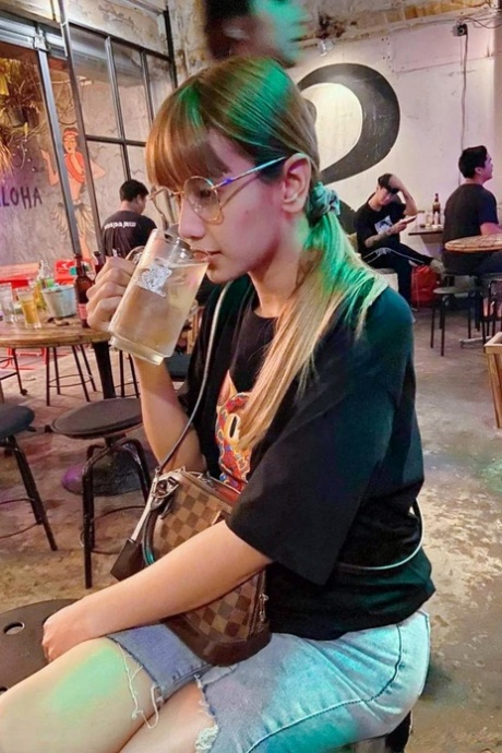 青少年人妖 成人 圖片