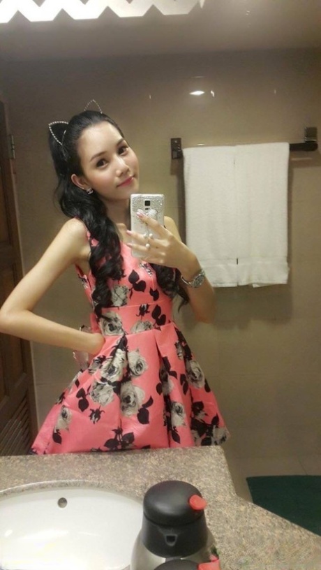 shemale dress hot sex pictures