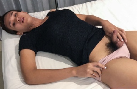 włochaty ladyboy wysoka jakość dla dorosłych zdjęcie