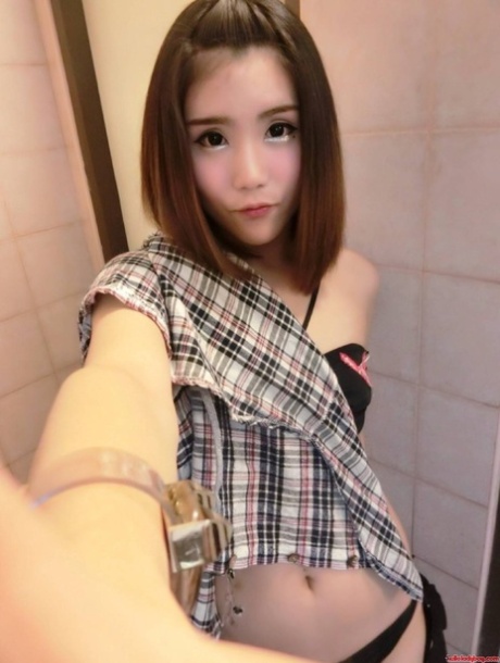 pequena travesti grátis perfeito galerias