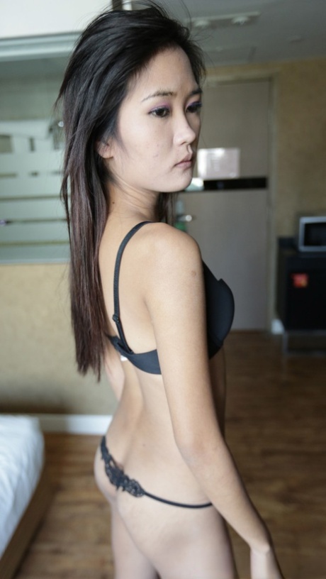 tall asian sexy nudes img