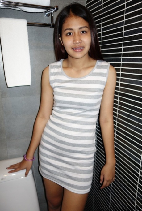 liten asiatisk sexiga nakenbilder foto