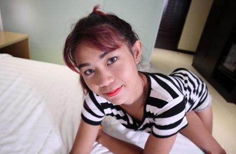 liten asiatisk hd xxx foto