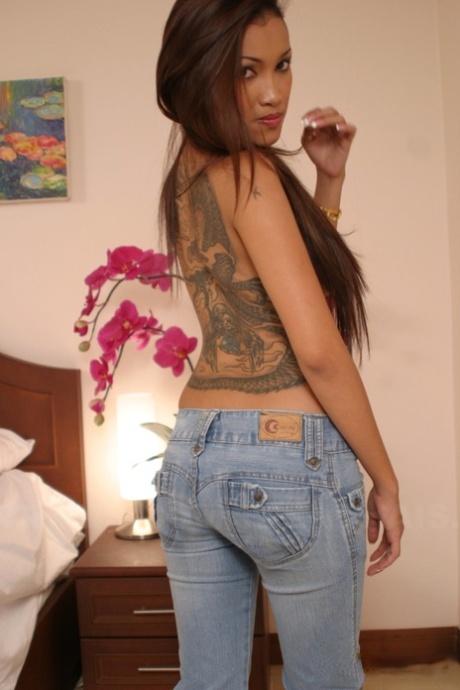 Aziatische tatoeage gratis pornografisch foto