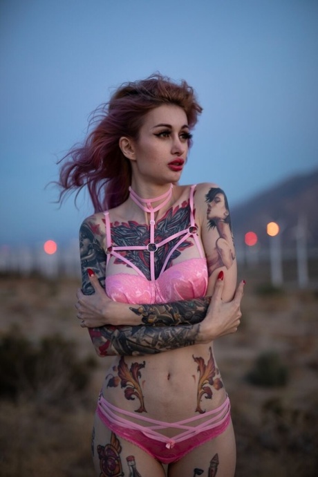 tattooed redhead free naked picture