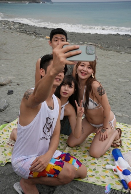 asiatisk bikini sexy hd arkiv