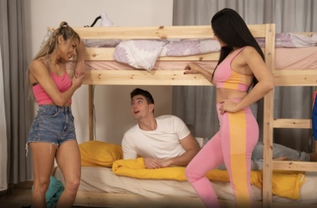 pantaloni da yoga biondi xxx erotico galleria