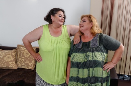 avó adolescente lésbica sexy grátis imagem