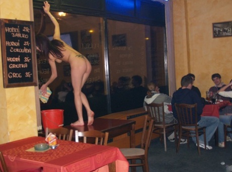 asiatisk offentlig topp sex bilder