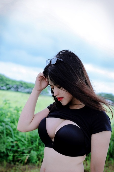 morena de grandes tetas mejor hd fotos