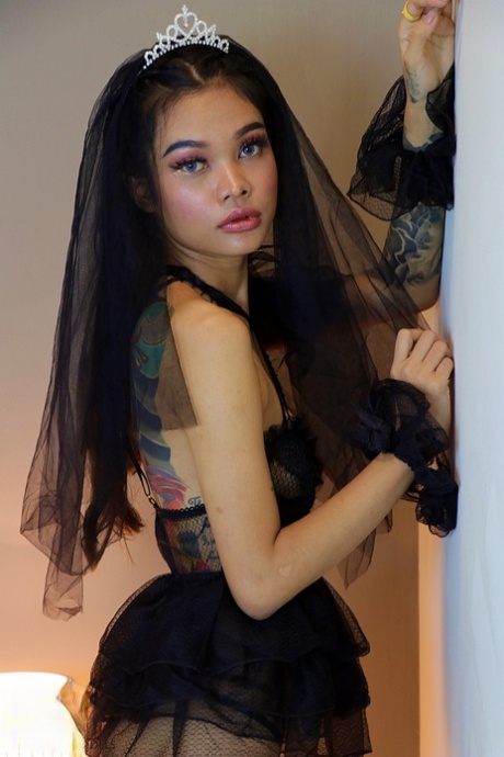 花嫁 美しいポルノ 画像