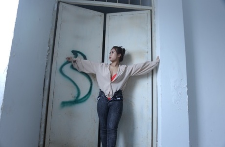 jeans asiatiques nu érotique images