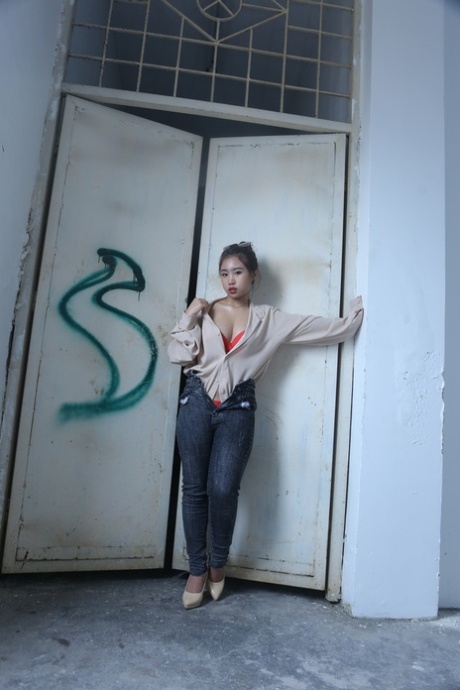 asijské džíny sexy fotografie