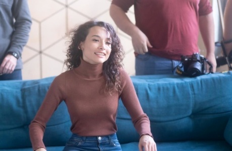 adolescente de cabelo cacheado nu exclusivo arquivo