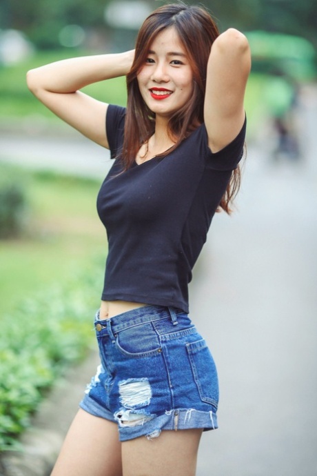 asian shorts sexy photos
