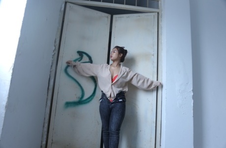 asian jeans art porn pic