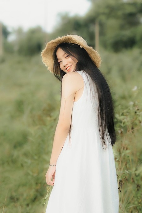 asiatisches Kleid kostenlose pornografische fotos