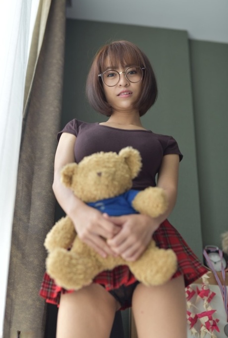 女学生裙底风光 性感裸體 圖片