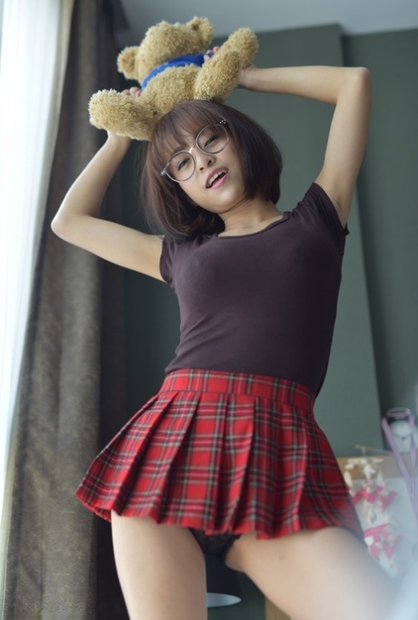 革のスカート トップ 写真