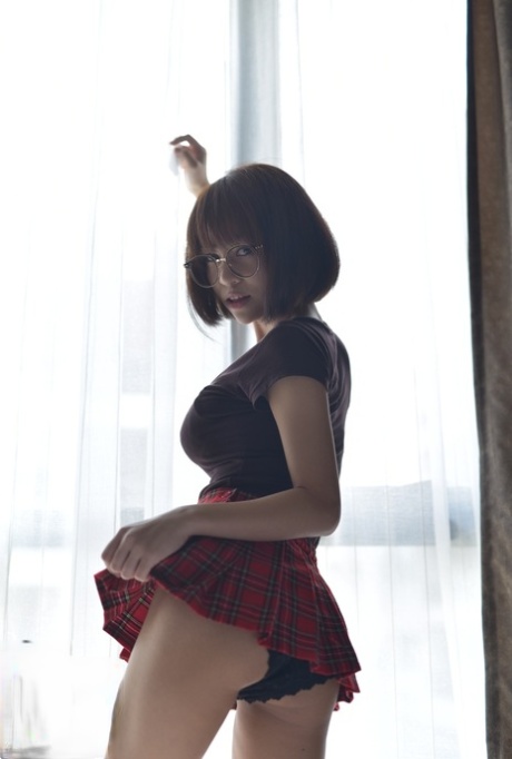 jupe asiatique nu sexy photos