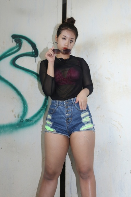 女同性恋厨房 火辣性感 圖片