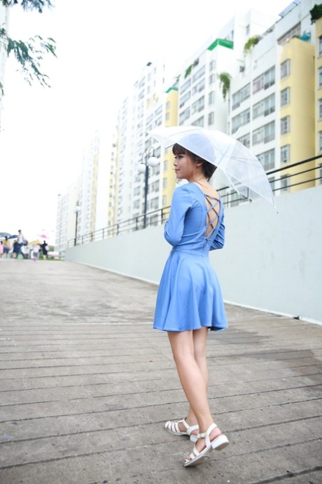teen legs erotic images