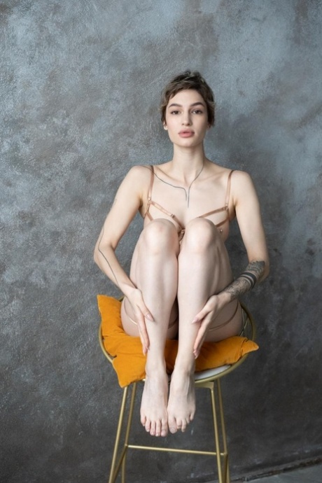 scopata vestita piuttosto sexy immagini