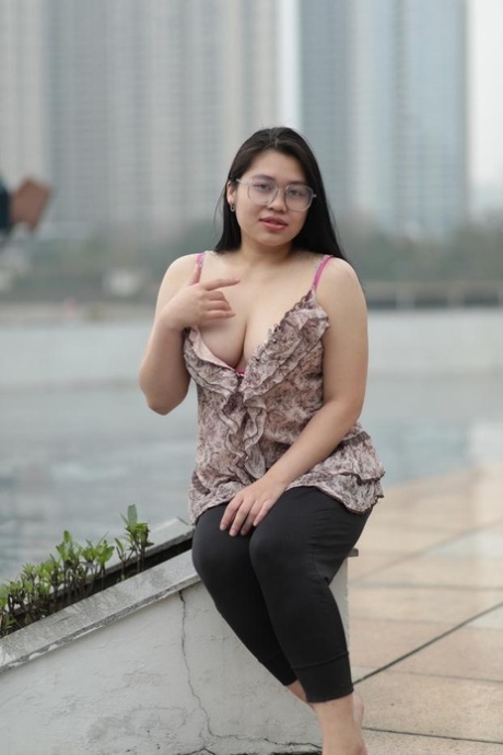 krásná velká prsa dokonale sexy galerie