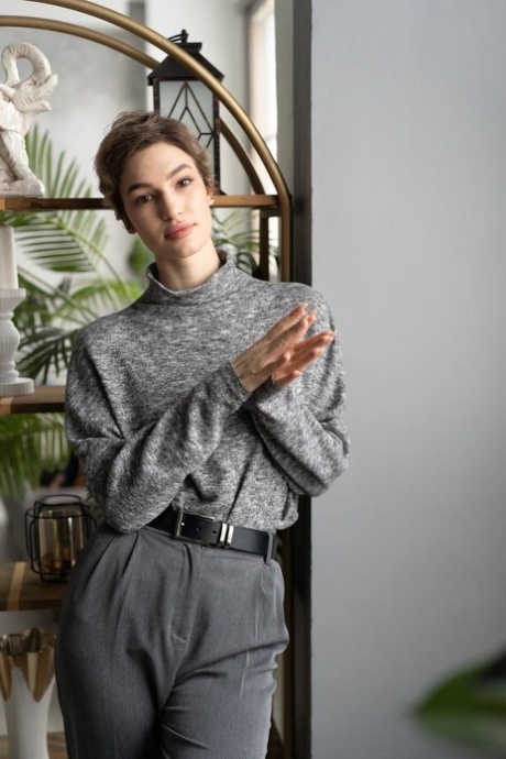 kort hår teenager pornografisk hd fotos