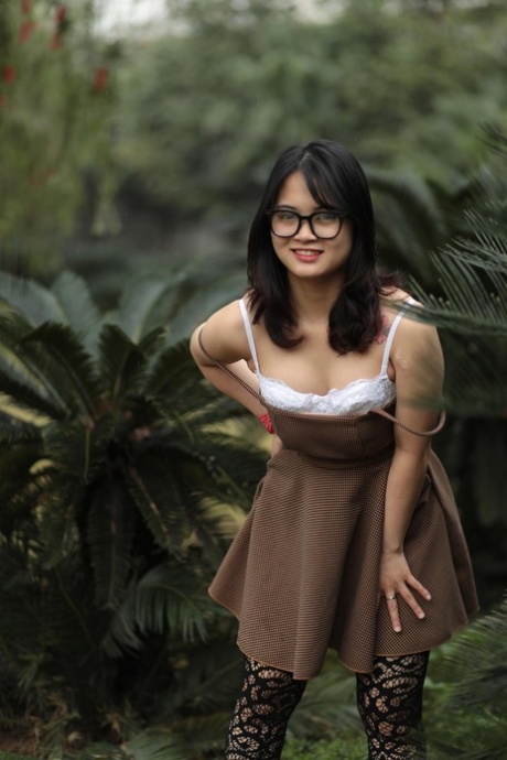 public flashing hot image
