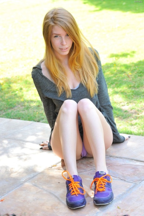 Bethanie Skye nudes model photos
