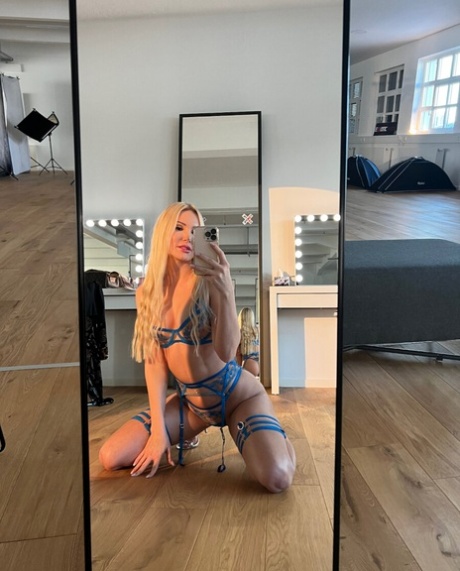 blond selfie perfekt fine img