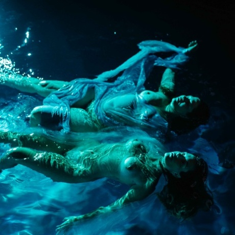 Unterwasser heiße schöne bilder